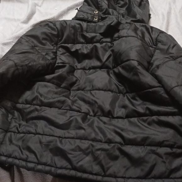 black sliver winter jacket - Picture 4 of 6